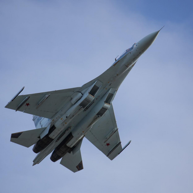 Suhoj Su-27 u letu
