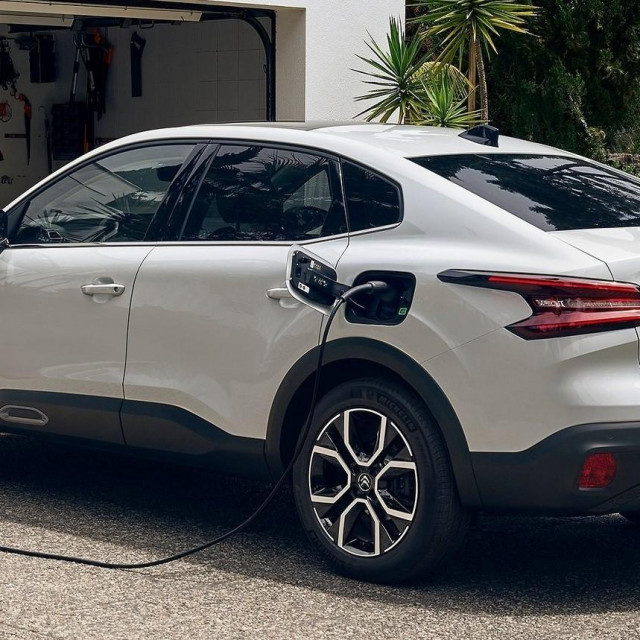 Citroën C4X