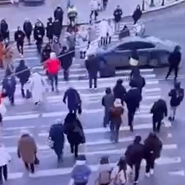 Suludi vozač iz Sankt Peterburga