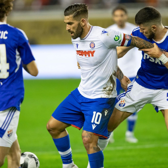 Marko Livaja u dvoboju protiv igrača SuperSport HNL