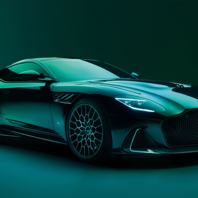 Aston Martin DBS770 Ultimate