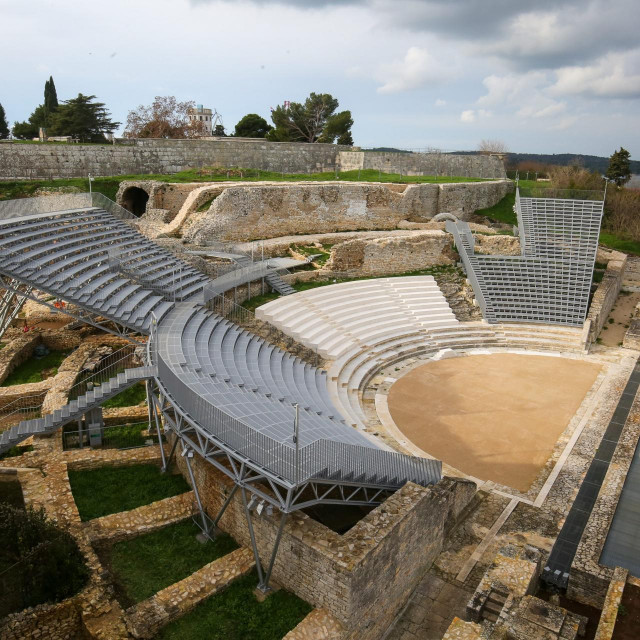 Malo rimsko kazalište