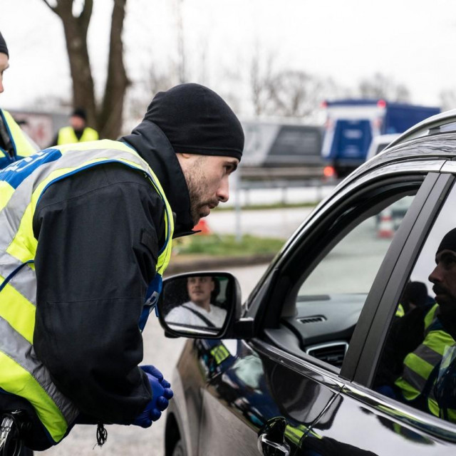 Policijska kontrola (ilustracija)