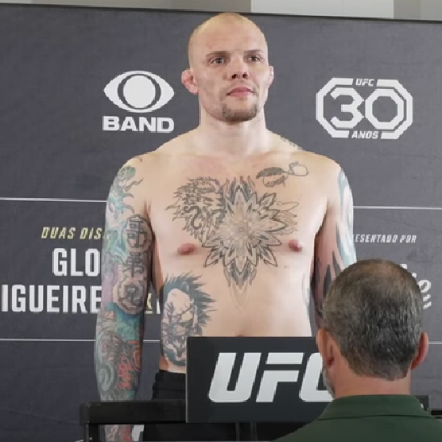 Anthony Smith