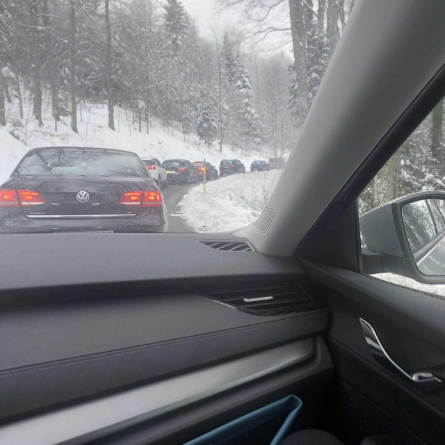 Kolona na Sljemenskoj cesti