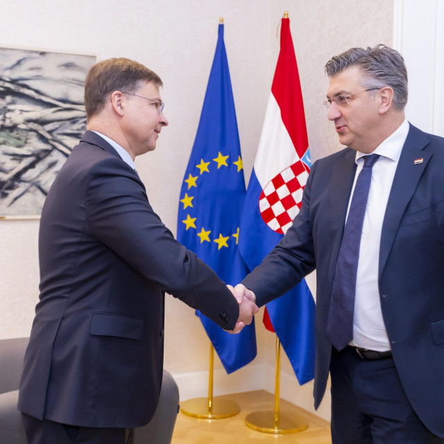 Valdis Dombrovskis i Andrej Plenković