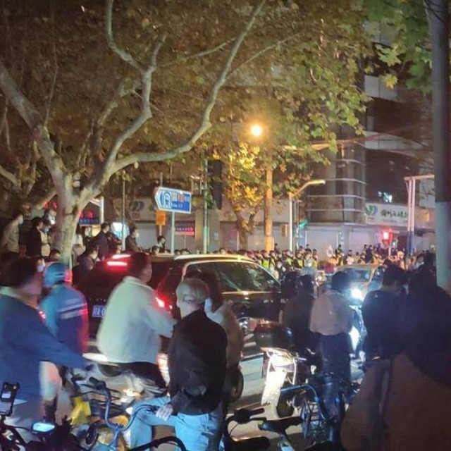 Prosvjedi protiv politike nulte tolerancije na Covid