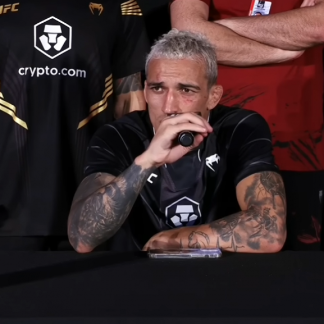 Charles Oliveira