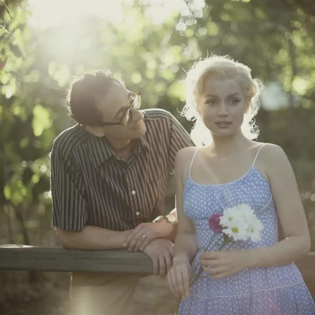 Ana de Armas kao Marilyn Monroe u filmu ‘Blonde‘