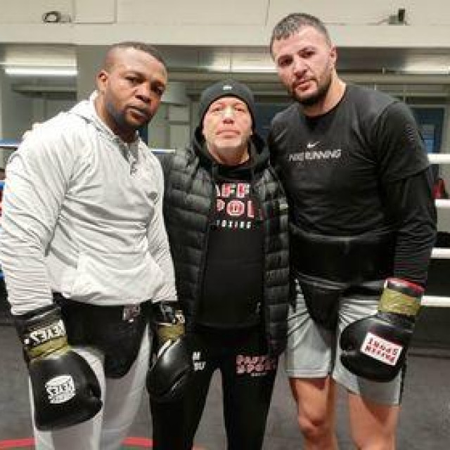 Ilunga Makabu, Bratislav i Andrej Pešić