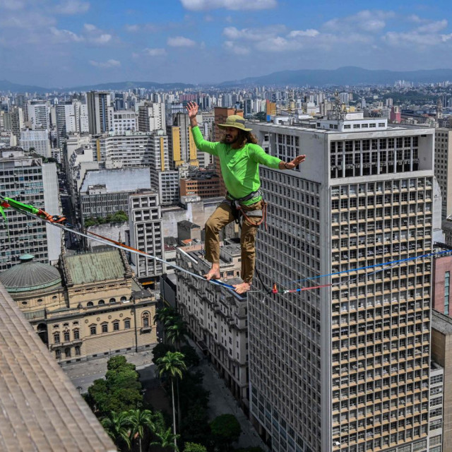 Rafael Bridi tijekom hoda po žici