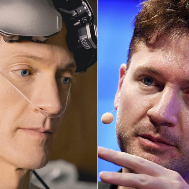 Bryan Johnson fotografiran 2022. godine; Bryan Johnson fotografiran 2017. godine