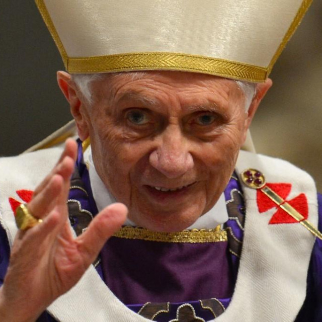 Papa Benedikt XVI.