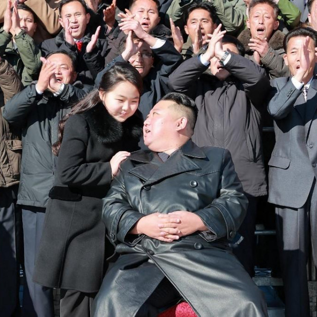Kim Jong-un i Kim Ju-ae