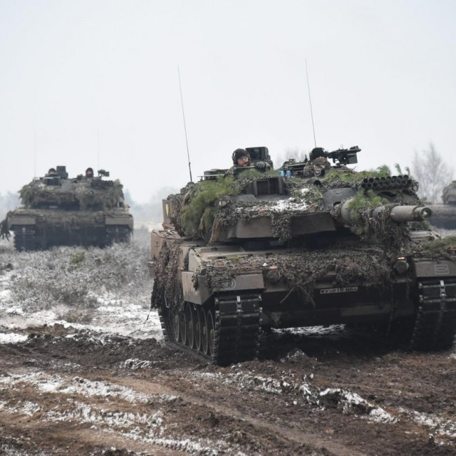 Tenkovi Leopard 2A6