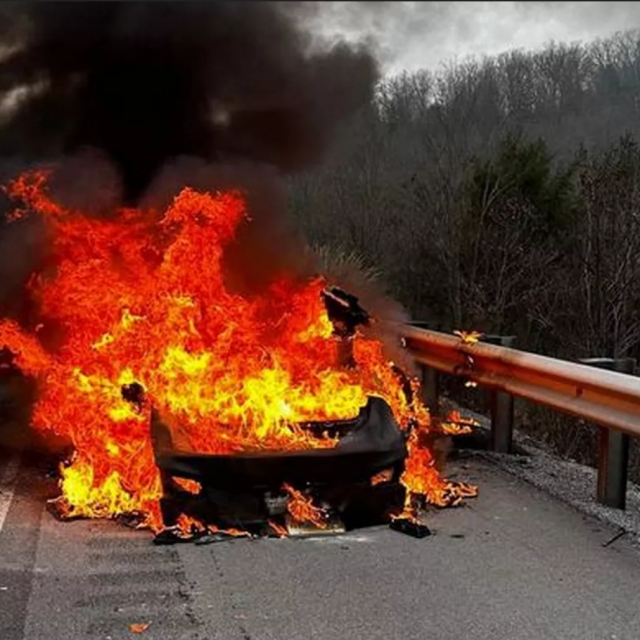 Tesla Model S požar