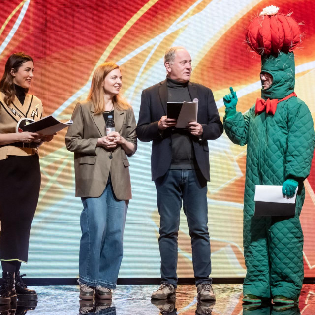 Jelena Glišić, Nataša Janković, Mirko Fodor i Mario Petreković
 