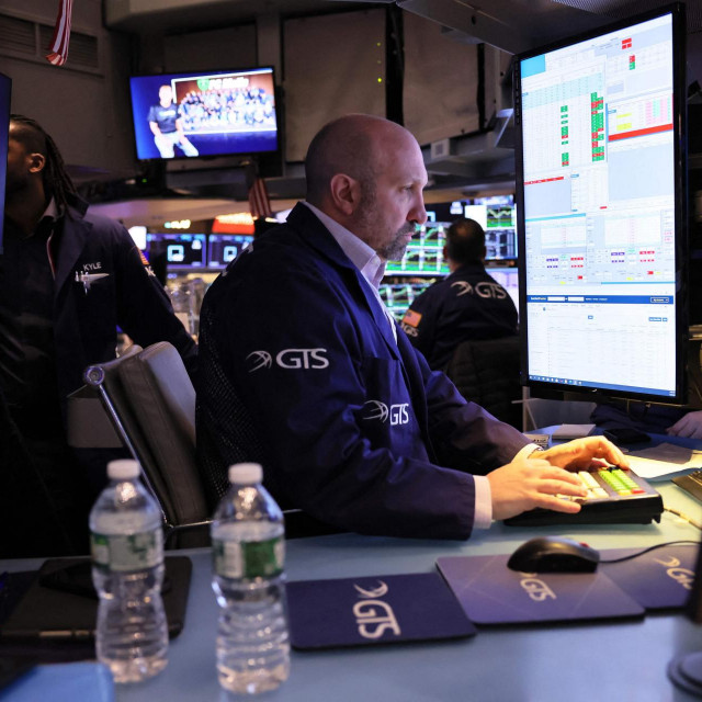 U fokusu ulagača su i poslovni rezultati kompanija, koje su pod pritiskom zbog visoke inflacije i usporavanja rasta gospodarstva