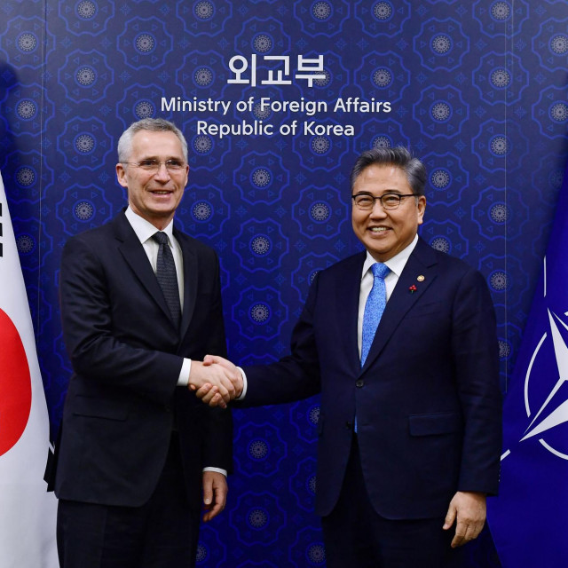 Jens Stoltenberg i Park Jin