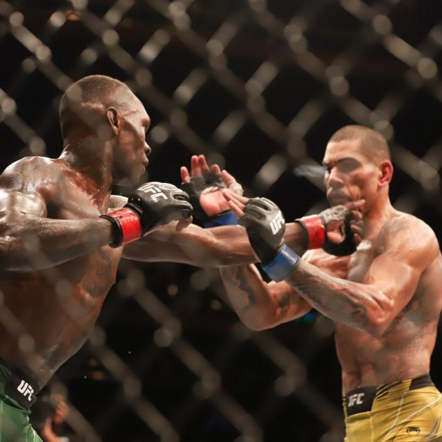  Israel Adesanya  