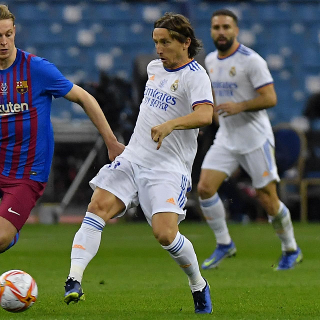 Frenkie De Jong i Luka Modrić