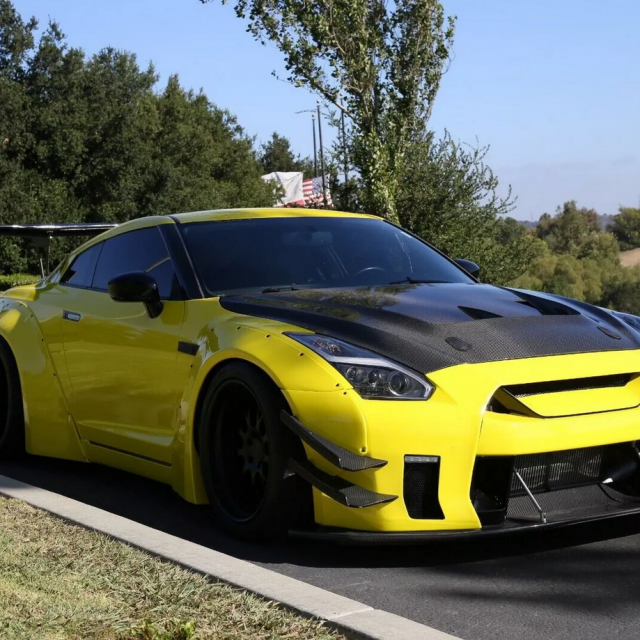 2010. Nissan GT-R Liberty Walk