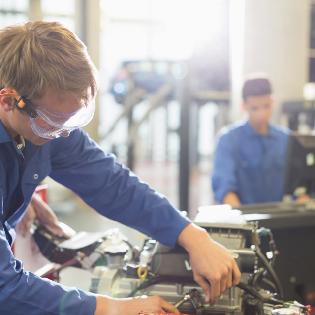 Ilustracija, automehaničari