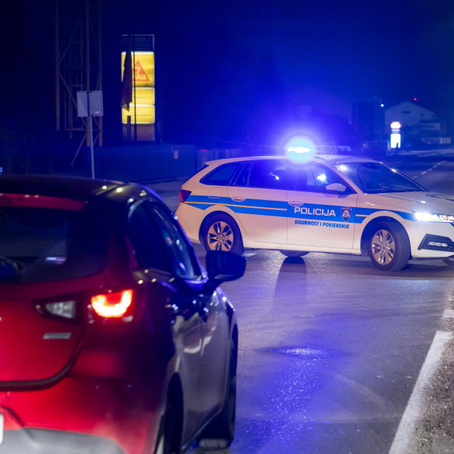 Policija na Gornjostupničkoj cesti