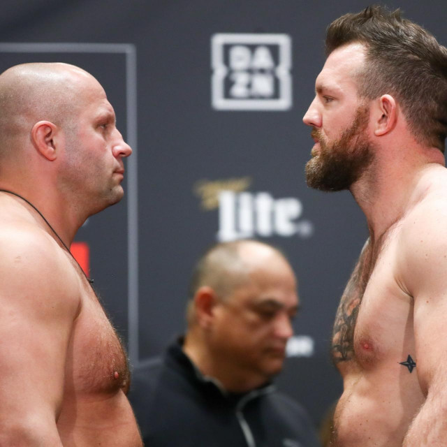  Fedor Emelianenko i Ryan Bader 