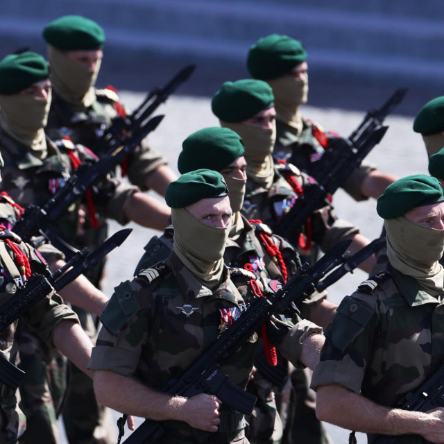 Parada francuske vojske na dan pada Bastille, Pariz