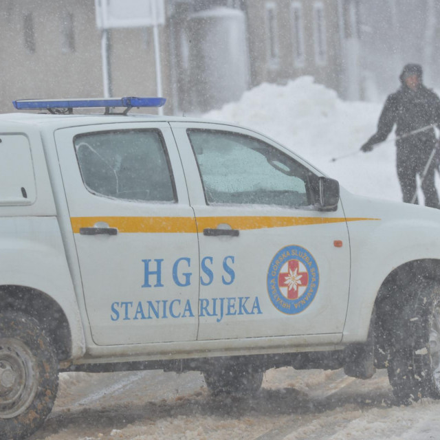 Vozilo HGSS-a na Platku prošle godine