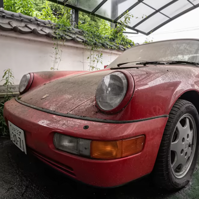 Porsche 911 Carrera 4 (964)