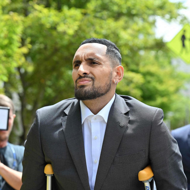 Kyrgios je na štakama došao na suđenje u Canberri