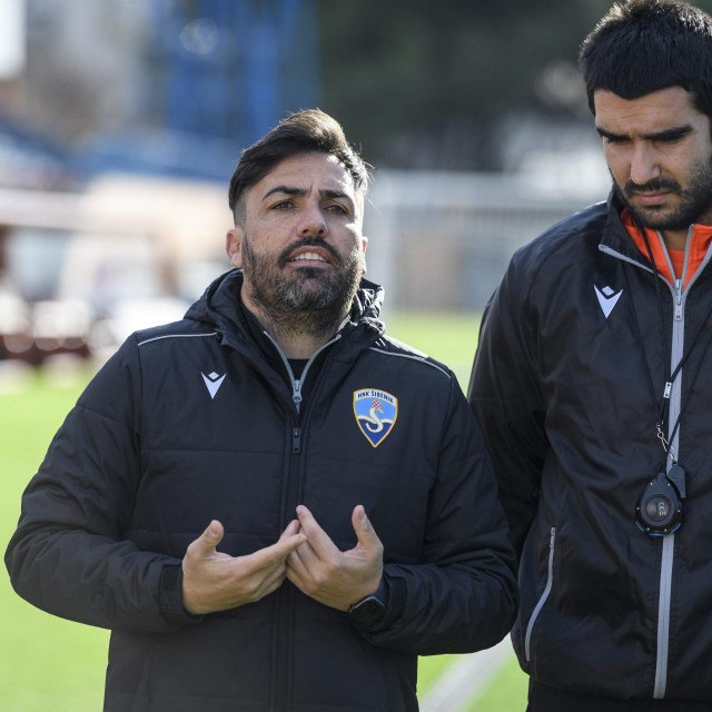 Mario Rosas (lijevo)