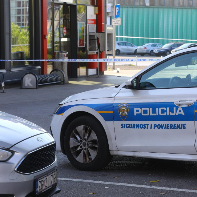 Opljačkani bankomat, ilustracija