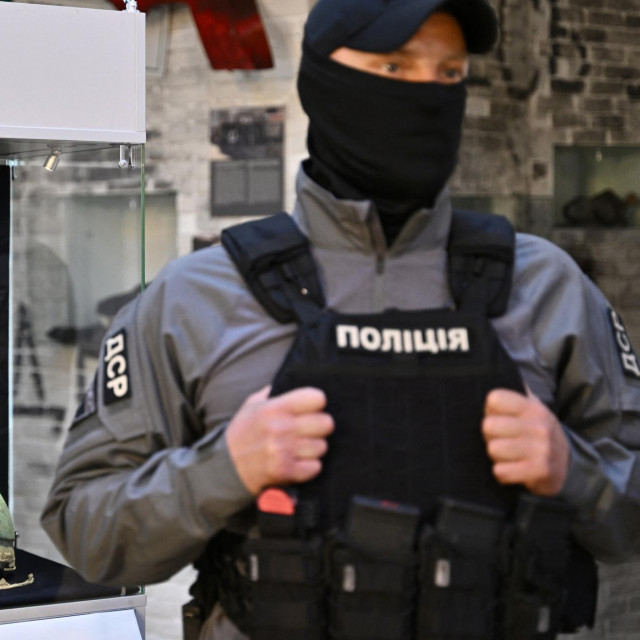 Muzej povijesti Ukrajine. Antikviteti koji su ukradeni iz krimskih muzeja, završili su u privatnim rukama