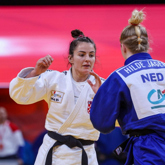 Barbara Matić (lijevo)