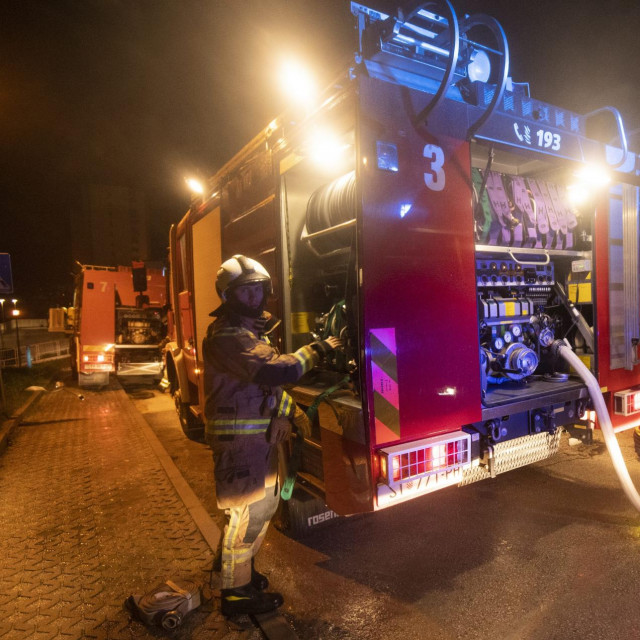 vatrogasci (ilustracija)