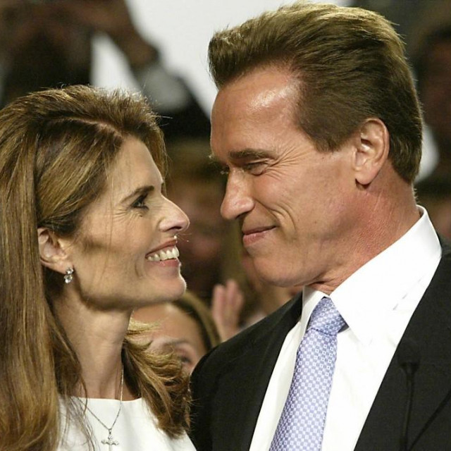 Arnold Schwarzenegger i Maria Shriver 2003. godine, dok su još bili u braku
