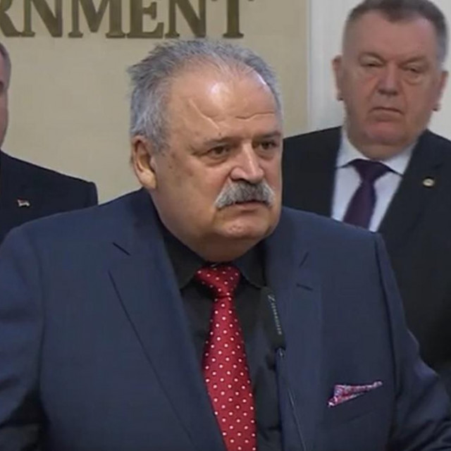 Slobodan Stanković (sredina)