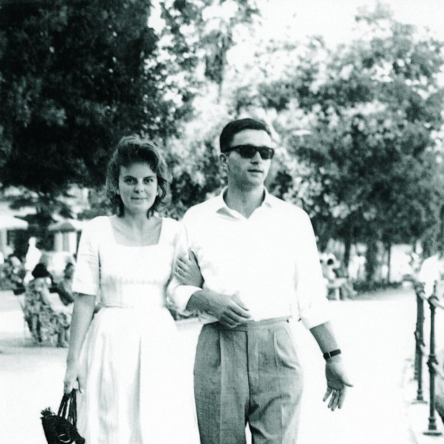 Zdenka i Ćiro u šetnji riječkim Korzom 1960.