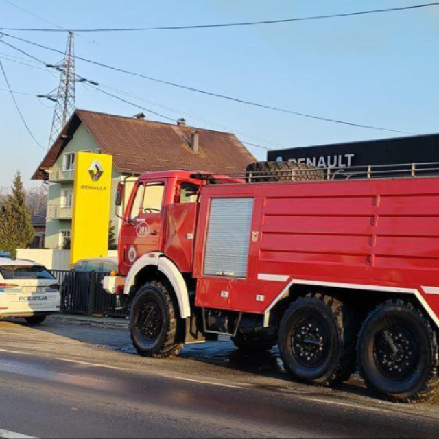 Zapalila se mehaničarska radiona