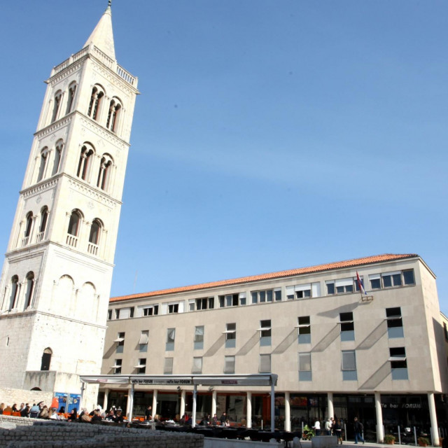 Bivša upravna zgrada Turisthotela