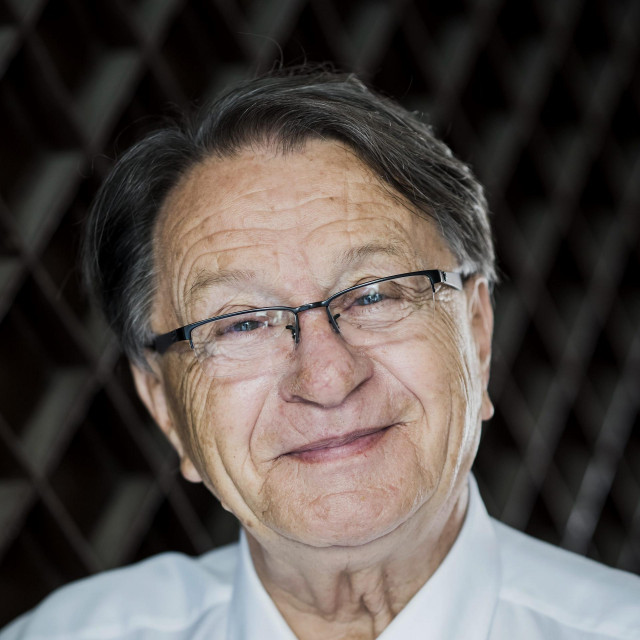 Bivsi nogometni trener Miroslav Ciro Blazevic.
 