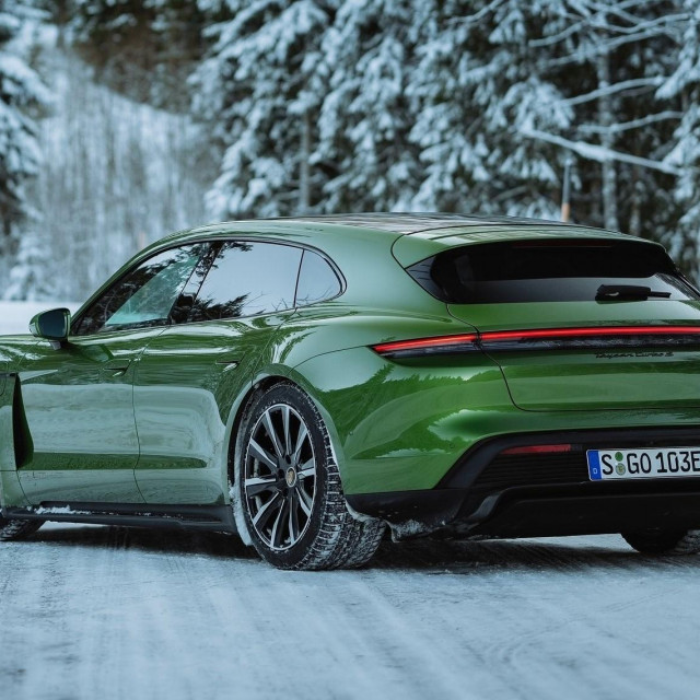 Porsche Taycan Turbo S Sport Turismo