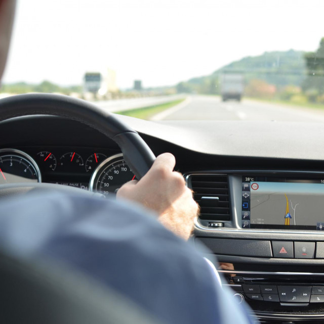 Vozač automobila, ilustracija