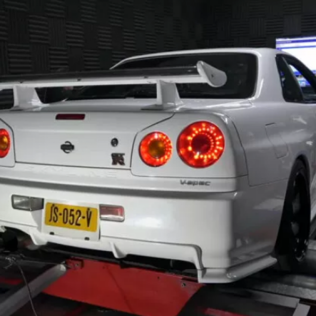 Nissan Skyline R34 GT-R V-spec