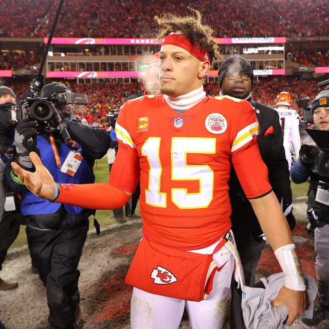 KANSAS CITY, MISSOURI - JANUARY 29: Patrick Mahomes #15 of the Kansas City Chiefs celebrates after defeating the Cincinnati Bengals 23-20 in the AFC Championship Game at GEHA Field at Arrowhead Stadium on January 29, 2023 in Kansas City, Missouri. Kevin C. Cox/Getty Images/AFP (Photo by Kevin C. Cox/GETTY IMAGES NORTH AMERICA/Getty Images via AFP)