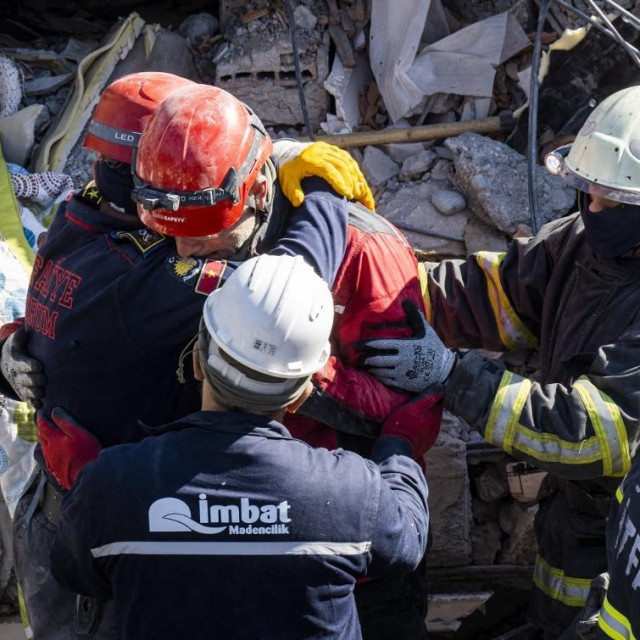 Spasioci u Turskoj, ilustracija