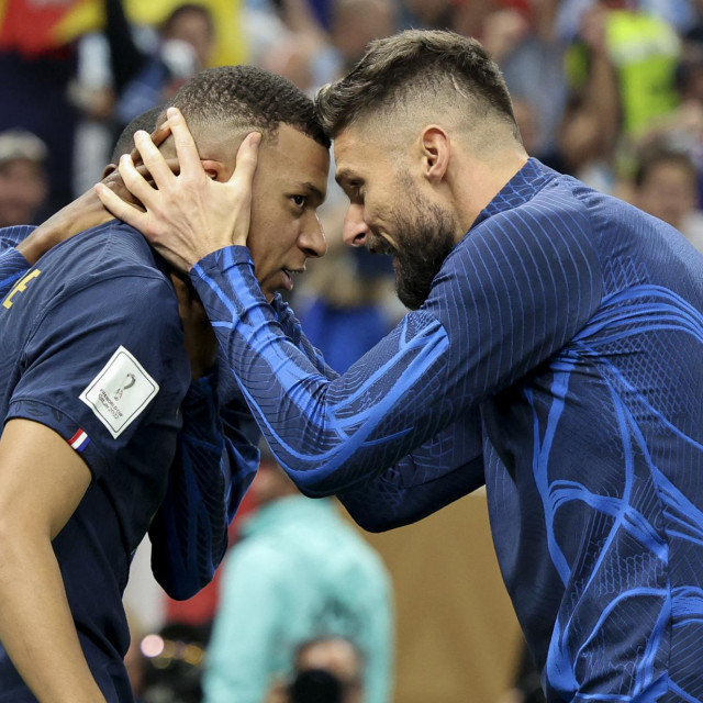 Kylian Mbappé i Olivier Giroud